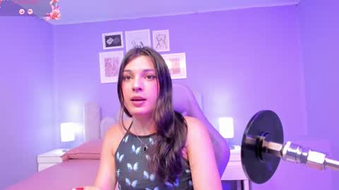 Snapshot of lucrecia_sucker chatting on September 10, 2025, 7:58 pm Lu online show from September 10, 2025, 7:58 pm