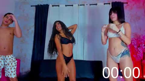 luna alice francisco mike online show from March 4, 2026, 3:34 am