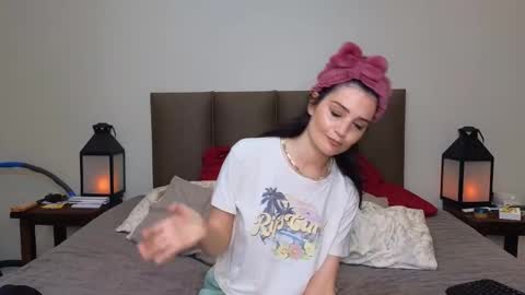 Lucy online show from September 30, 2025, 9:09 pm