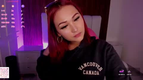 Snapshot of lucy_beatifull chatting on July 17, 2026, 8:43 am lucy_beatifull online show from July 17, 2026, 8:43 am