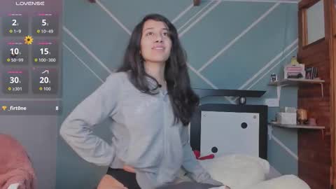 Lucy Herrera online show from September 9, 2025, 1:16 am