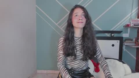 Lucy Herrera online show from April 23, 2026, 3:03 pm