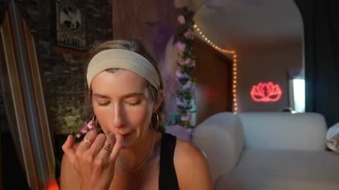 Snapshot of lucy_gooosey chatting on June 2, 2026, 1:18 am Lucy. online show from June 2, 2026, 1:18 am