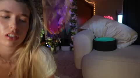 Snapshot of lucy_gooosey chatting on June 7, 2026, 3:10 am Lucy. online show from June 7, 2026, 3:10 am
