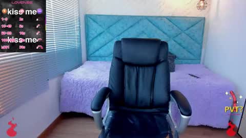 Lucy Greys online show from January 13, 2026, 12:32 pm