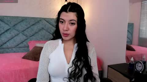 Lucy Greys online show from April 29, 2026, 1:15 pm