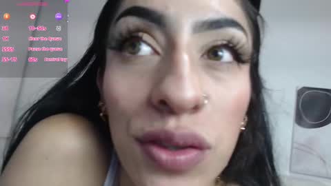 Luciana online show from February 9, 2025, 6:01 am