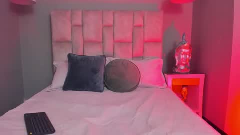 Lucy  online show from February 20, 2026, 7:36 pm