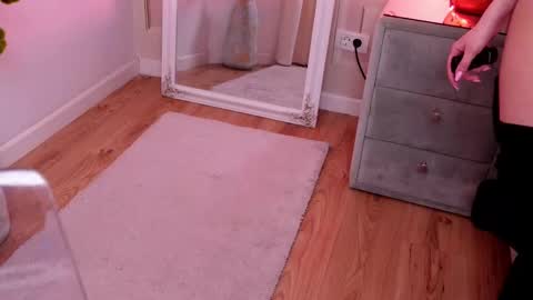 Snapshot of lucyaddison chatting on March 11, 2025, 4:51 pm LucyAddison online show from March 11, 2025, 4:51 pm