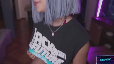 Lucy Alien  online show from December 10, 2024, 10:58 pm