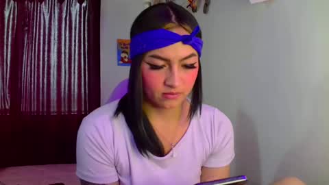 Snapshot of lucycherry__ chatting on December 3, 2024, 5:01 pm LUCIA online show from December 3, 2024, 5:01 pm