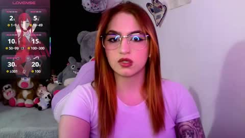 Snapshot of lucycherry__ chatting on October 10, 2025, 2:54 am LUCIA online show from October 10, 2025, 2:54 am