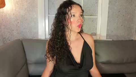 Snapshot of lucylovelyy1 chatting on June 3, 2026, 2:25 am Lucy online show from June 3, 2026, 2:25 am