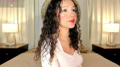 Snapshot of lucylovelyy1 chatting on June 20, 2026, 2:25 am Lucy online show from June 20, 2026, 2:25 am