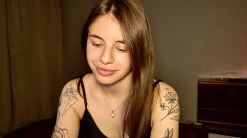 Snapshot of lucyrait chatting on June 11, 2026, 12:32 am Lucy online show from June 11, 2026, 12:32 am