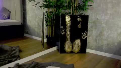 lucyrayy online show from March 3, 2026, 10:04 pm