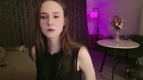 Lucy Rose online show from March 24, 2026, 3:44 am