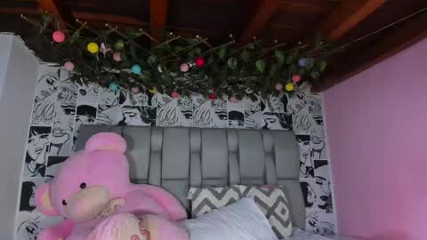 Snapshot of lucyrosse_ chatting on May 11, 2026, 2:45 pm Lucy online show from May 11, 2026, 2:45 pm