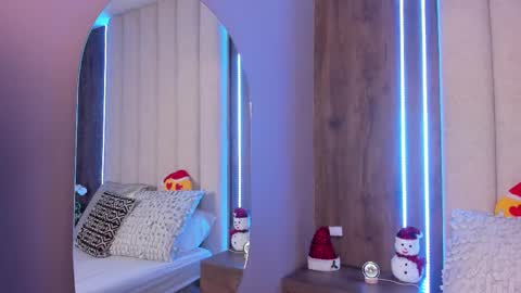 Lucy online show from December 16, 2025, 6:46 pm