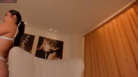 Snapshot of lucyweiss_ chatting on October 27, 2025, 7:40 pm Lucy online show from October 27, 2025, 7:40 pm