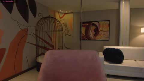 Snapshot of lucyweiss_ chatting on November 3, 2025, 7:26 pm Lucy online show from November 3, 2025, 7:26 pm