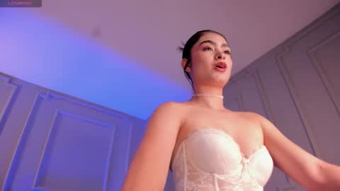 Snapshot of lucyweiss_ chatting on November 4, 2025, 9:36 pm Lucy online show from November 4, 2025, 9:36 pm