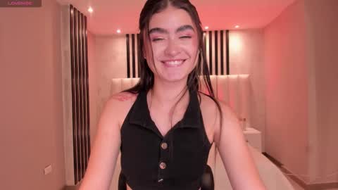 Snapshot of lucyweiss_ chatting on November 12, 2025, 8:52 pm Lucy online show from November 12, 2025, 8:52 pm