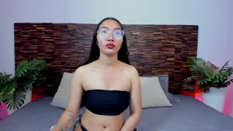 Snapshot of lucyy_liiu chatting on June 6, 2026, 8:13 pm Lucy Liiu online show from June 6, 2026, 8:13 pm