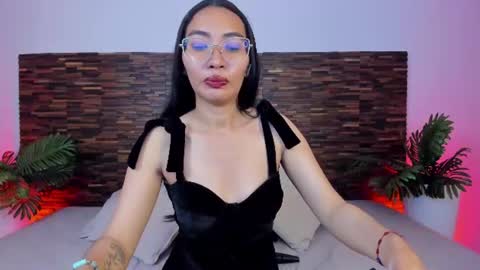 Snapshot of lucyy_liiu chatting on June 25, 2026, 8:24 pm Lucy Liiu online show from June 25, 2026, 8:24 pm