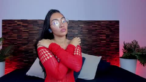 Snapshot of lucyy_liiu chatting on July 2, 2026, 10:16 pm Lucy Liiu online show from July 2, 2026, 10:16 pm