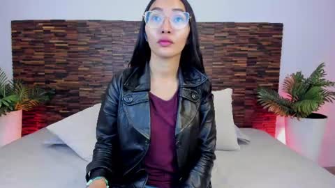 Snapshot of lucyy_liiu chatting on July 14, 2026, 8:25 pm Lucy Liiu online show from July 14, 2026, 8:25 pm