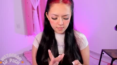 Snapshot of lucyy_peach chatting on December 19, 2024, 2:12 am LUCYY FROM HOME online show from December 19, 2024, 2:12 am