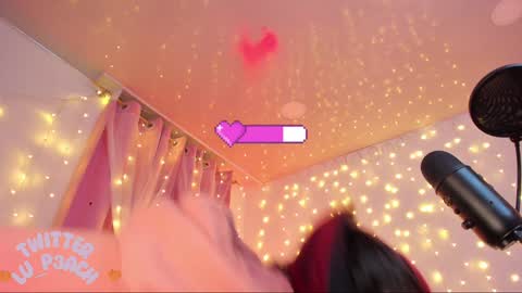 Snapshot of lucyy_peach chatting on January 30, 2025, 4:27 am LUCYY FROM HOME online show from January 30, 2025, 4:27 am