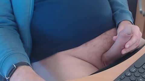 Snapshot of lud1967 chatting on November 28, 2025, 11:13 am lud1967 online show from November 28, 2025, 11:13 am