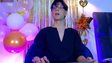 Lui online show from April 26, 2026, 2:20 am