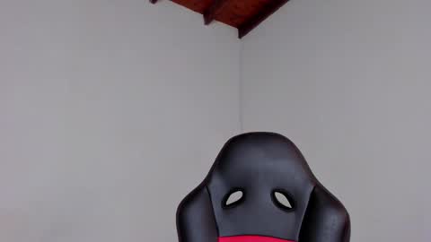 Luigi Vitale online show from December 23, 2025, 4:43 am