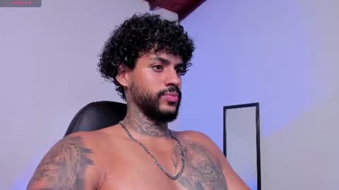 Snapshot of luigi1_ chatting on July 19, 2026, 2:04 am Luigi Vitale online show from July 19, 2026, 2:04 am