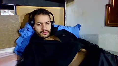 luigi281996 online show from January 7, 2025, 2:19 pm