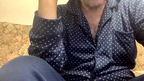 Snapshot of luigir51zas chatting on October 3, 2025, 8:50 pm Luis online show from October 3, 2025, 8:50 pm