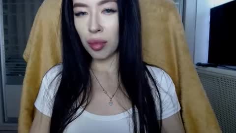 luisa lovedom online show from February 23, 2026, 12:35 pm