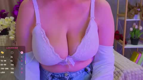 Luisa Rosee online show from July 7, 2026, 9:19 pm