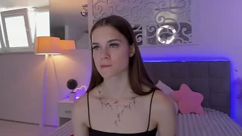 LuisaClover online show from June 29, 2026, 12:16 pm