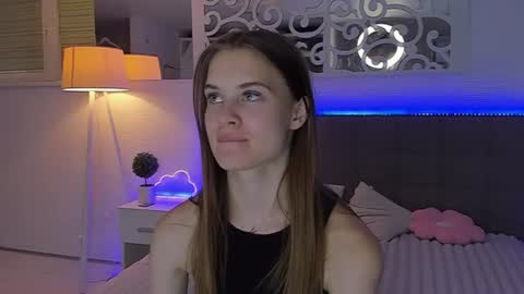 LuisaClover online show from July 26, 2026, 12:52 am
