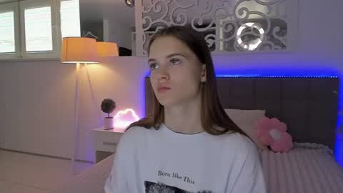 LuisaClover online show from July 26, 2026, 12:56 pm