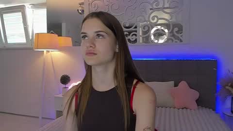 LuisaClover online show from July 29, 2026, 12:25 pm