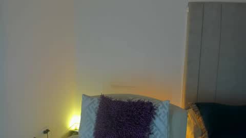 Snapshot of luisah_ chatting on May 26, 2026, 7:54 pm L U I S A online show from May 26, 2026, 7:54 pm