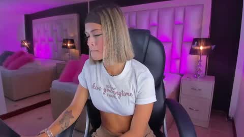 Snapshot of luisajonnes_ chatting on June 2, 2026, 2:30 pm Luisa online show from June 2, 2026, 2:30 pm