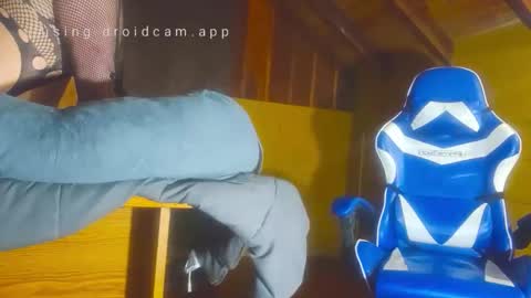 luismoca1992 online show from April 4, 2026, 3:05 am