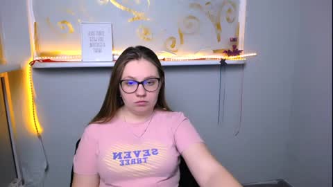 Snapshot of luizaheems_ chatting on December 7, 2024, 12:13 pm Luiza online show from December 7, 2024, 12:13 pm