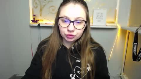 Snapshot of luizaheems_ chatting on December 17, 2024, 7:40 am Luiza online show from December 17, 2024, 7:40 am